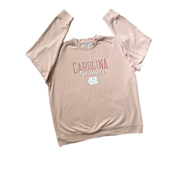 UNC Chapel Hill Champion sweatshirt, 2XL Soft pink Carolina Tar Heels decal VGUC - Picture 3 of 9
